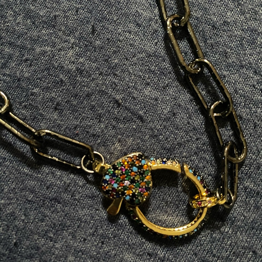Melania Clara mix and fun chain